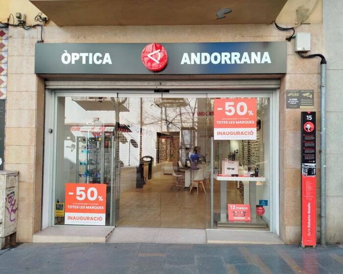 Optica-Andorrana-en-Blanes-exterior
